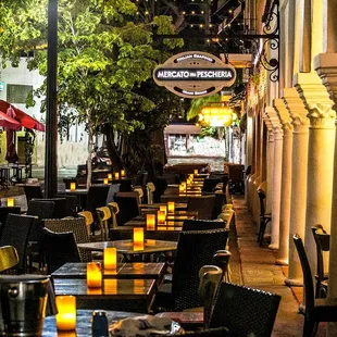 Outdoor Dining perfection #espanolaway #miamibeach