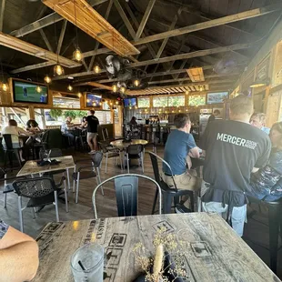 Waited to be greeted for 7 minutes after being seated