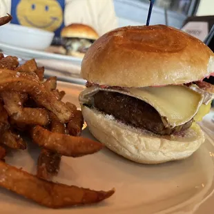 Brie burger