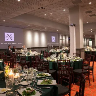 Backed by the professional staff of the legendary Julia Morgan Ballroom, guests at the Merchants Exchange Club enjoy unparalleled service.