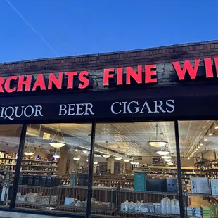 the front of a liquor store