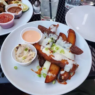 Cheesy truffle potato wedges