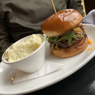 Merchant Burger