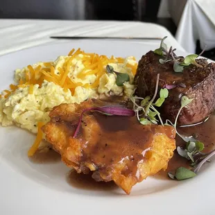 steak, mashed potatoes, and gravy