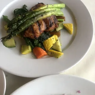 Grilled Chicken Breast Lunch