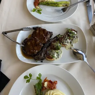 18 oz. Bone-In Rib Eye Steak