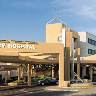 Mercy Hospital, Truxtun
