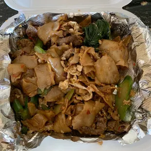 Pad See Ew with beef. Wrong noodles?