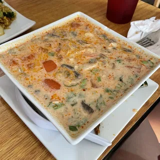 Tom Yum Kai