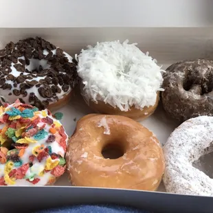 Amazing. Best donuts in town.