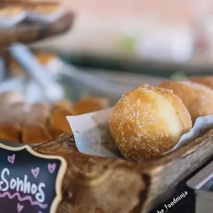 Sonhos (doughnuts)