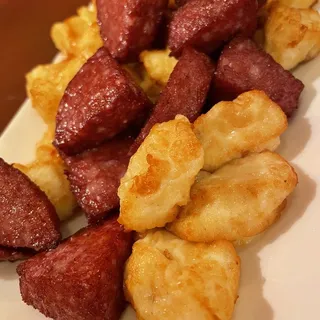 Queso y Salami Frito