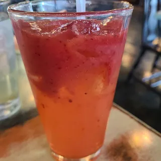 strawberry lemonade