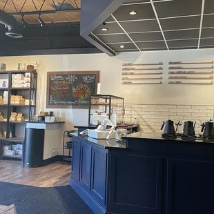 Front counter and primary menu