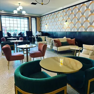 sushi and sashimi, interior