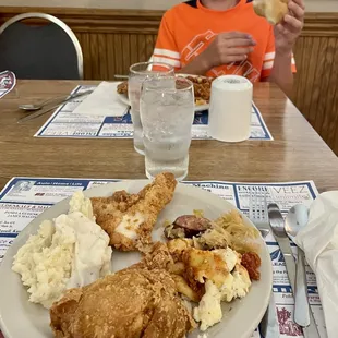 Meridy's Restaurant and Lounge