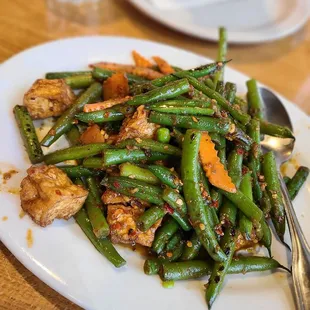 Garlic green beans - spicy and garlicy and delicious