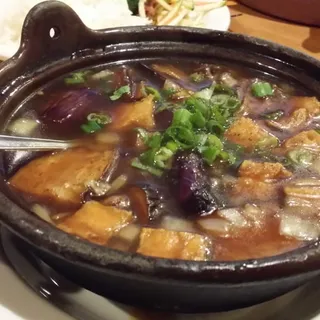 SP11. Mamas Clay Pot