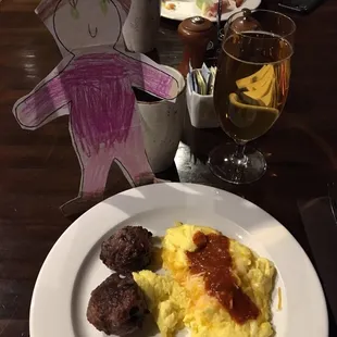 My granddaughter has a school project. Her friend is traveling with me. Time for breakfast