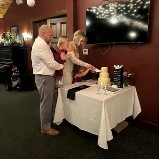 Perfect spot to cut the cake