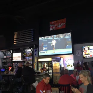 Lots of big tvs