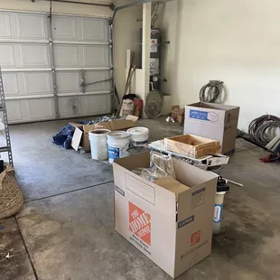 Another pic in garage. Oh, there is two boxes there they packed