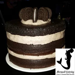 Oreo naked cake
