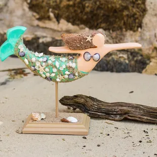 Create your own beachy beauty at Mermaid Factory!