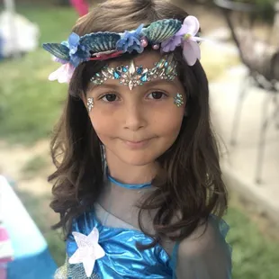 Birthday girl with her gorgeous mermaid crown &amp; mermaid gems!!!