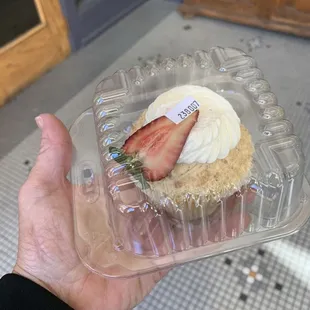 Strawberry Cheesecake Cupcake