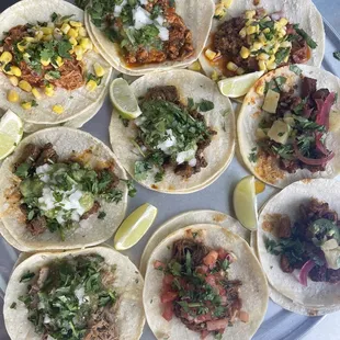Mole, carne, Al pastor, chorizo, chicken