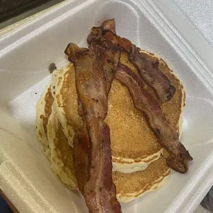 Fluffy pancakes and bacon