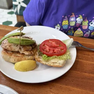 Fish sandwich (ono)