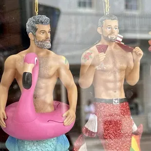 A few pals I met passing by-LOL @  *:｡ﾟ \ (･‿･) /ﾟ*:｡ﾟ Merry Christmas &amp; All That Jazz-New Orleans.