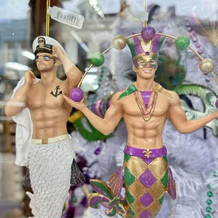 A warm welcome from 2 cuties @ Merry Christmas &amp; All That Jazz-New Orleans. (･‿･)hhh this store was so much fun!