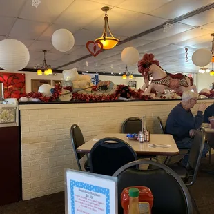 Valentine&apos;s Day Decorations