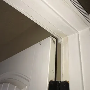 At least this is a sign of dusting! But alas, they left the crumbs...