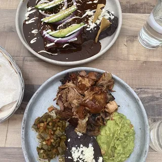 Pollo con Mole Poblano