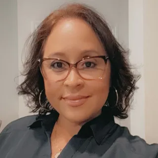Lori N.