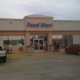 the front of a food mart