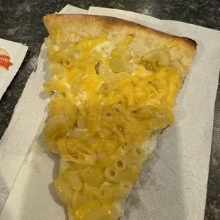 mac Macaroni and Cheese Pizza