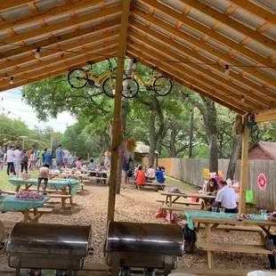 a large outdoor dining area