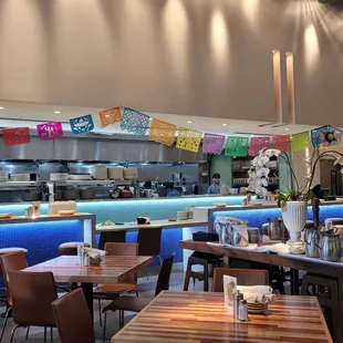 sushi and sashimi, interior