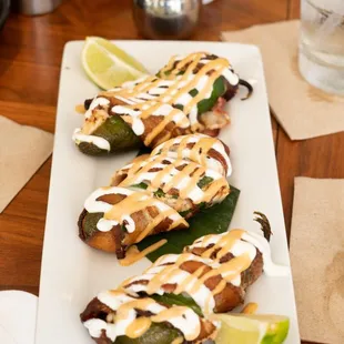 Bacon wrapped jalenpos