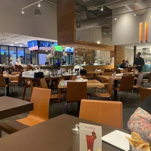 Dining area and bar
