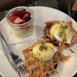 Smoked Salmon Benedict*