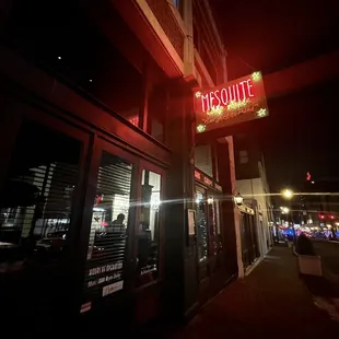 the outside of the restaurant