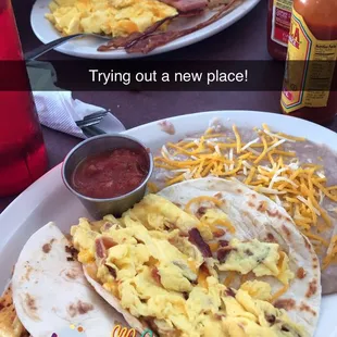 Breakfast tacos/Special platter.