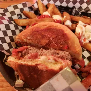 Pizza burger off the chain!!