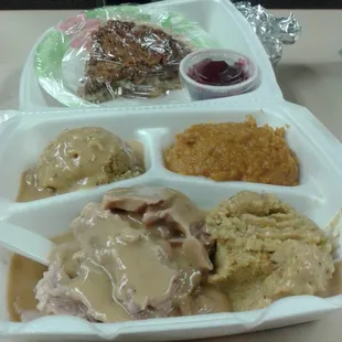 2014 Thanksgiving Feast: Perfectly Cooked Moist Turkey, Flavorful Dressing, Buttered Mashed Yams with Spices for Great Health!